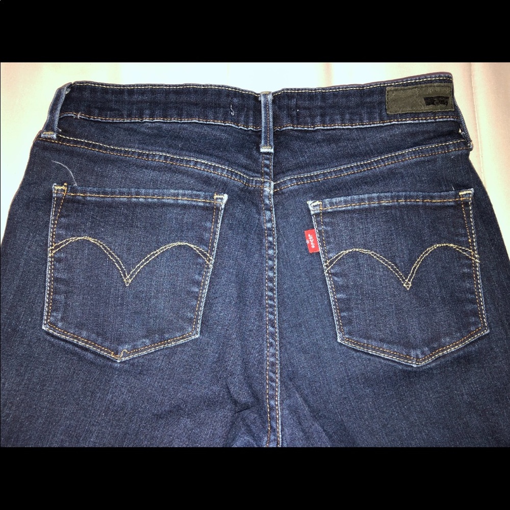 Ladies Levi’s 👖